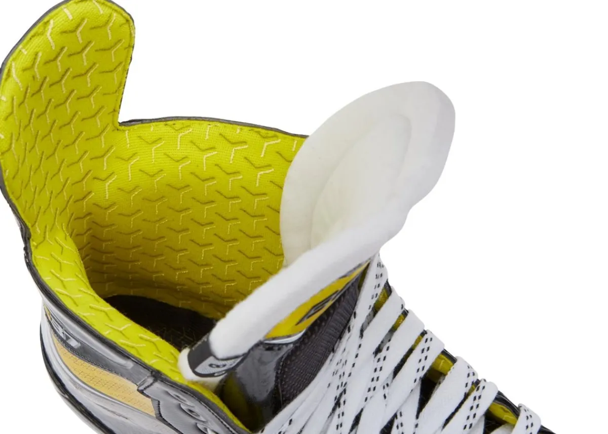 Skates Intermediate^BAUER Skates Supreme S37 Int.